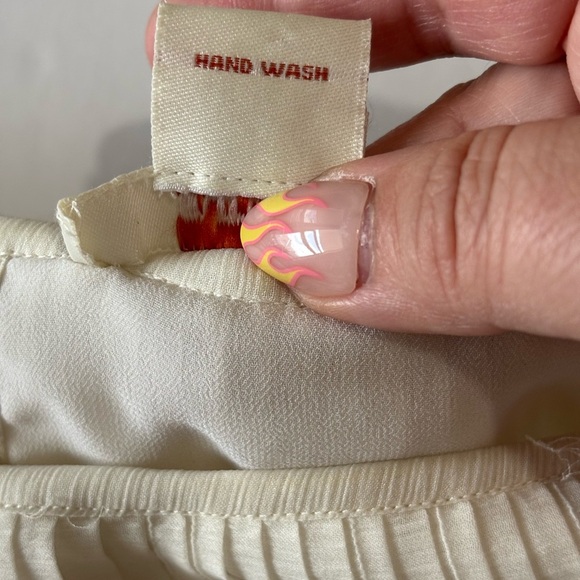 Sundance ivory Sheer Boho Blouse Floral Embroidered Pleated Ruffle Neck Size M - Picture 9 of 11